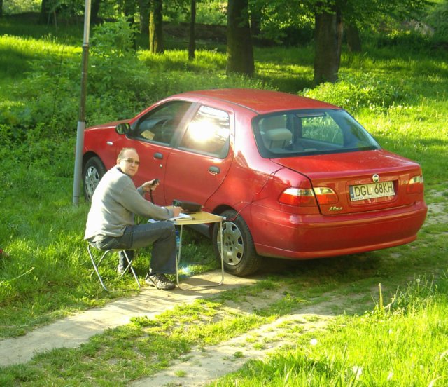 irekprzyradiostacjiwsluzejowie.jpg